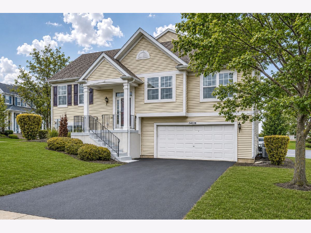  For Rent Plainfield Illinois, 24618 George Washington