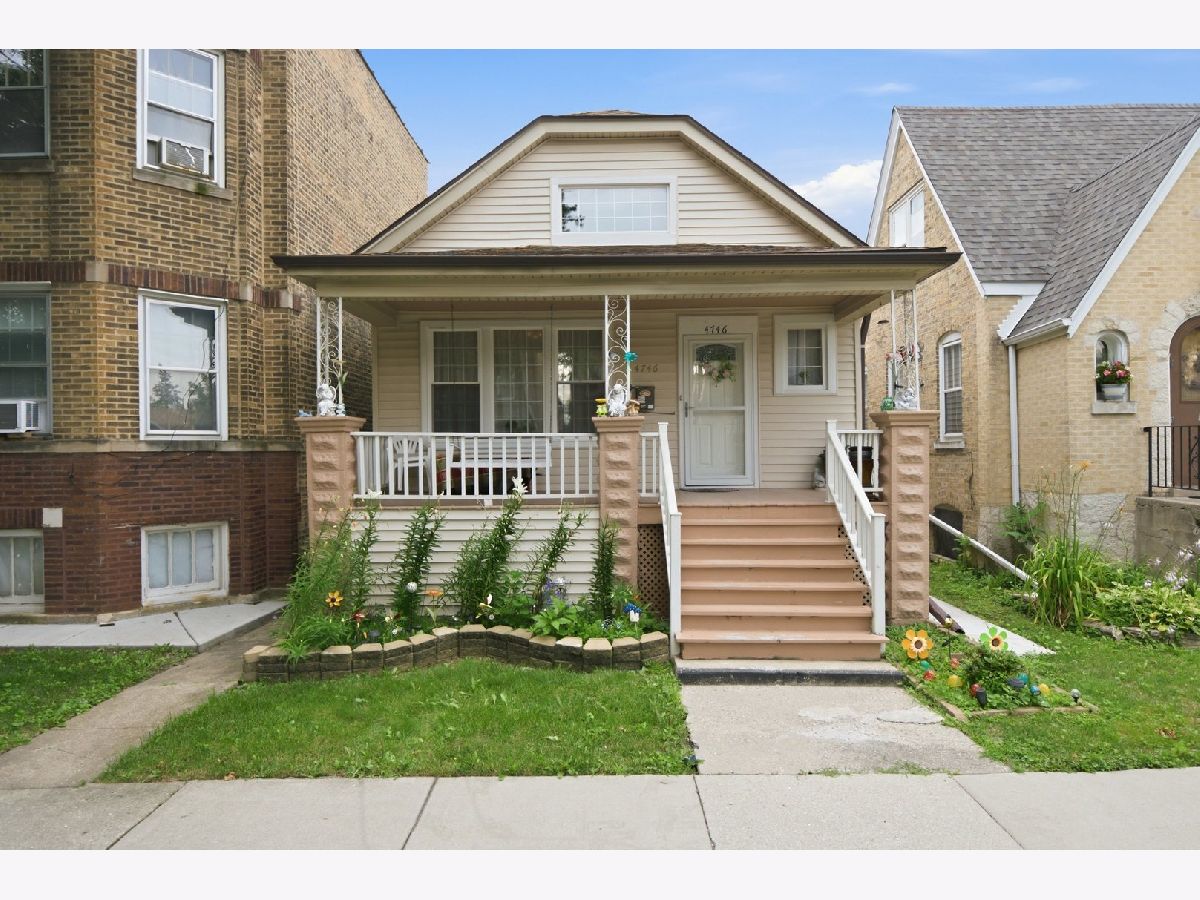 For Sale Chicago Illinois, 4746 Karlov Avenue