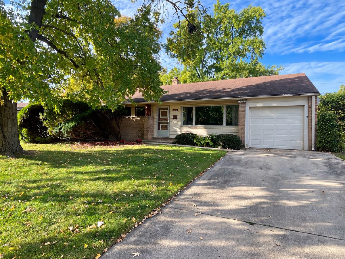  For Sale Northbrook Illinois, 1028 Midway Road