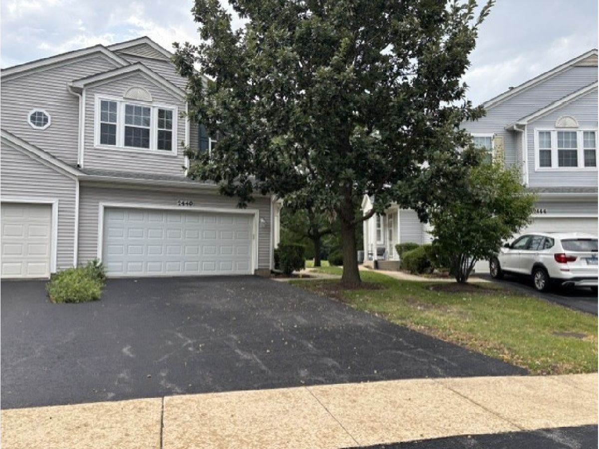 Townhomes & Condos For Rent Reflections Aurora Illinois, 2440 Reflections