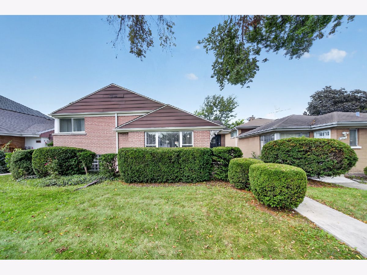  For Sale Lincolnwood Illinois, 3824 Chase Avenue