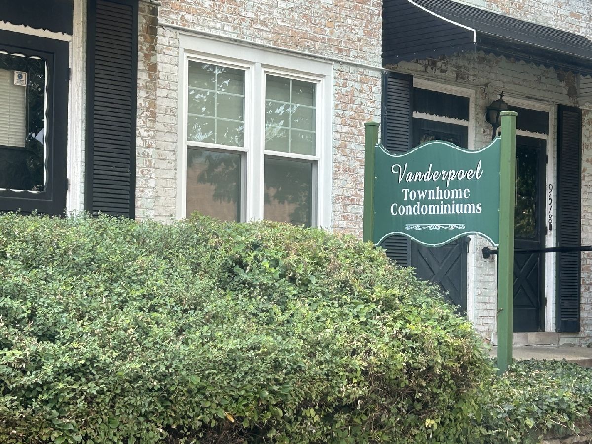  For Sale Chicago Illinois, 1762 95th Place