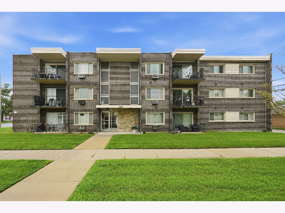  For Sale Evergreen Park Illinois, 3158 88th Street