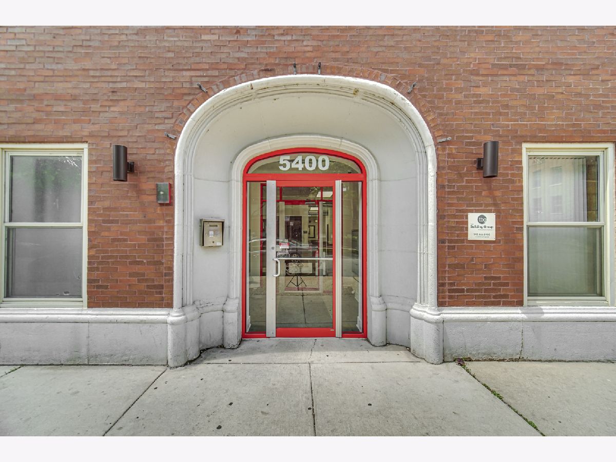  For Sale Chicago Illinois, 5400 Harper Avenue