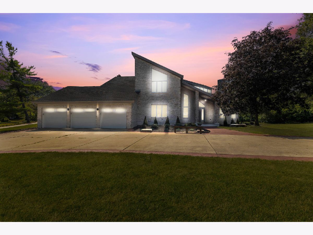  For Sale Burr Ridge Illinois, 8920 Royal Drive