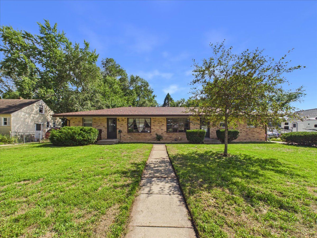  For Sale Loves Park Illinois, 409 Glendale Road