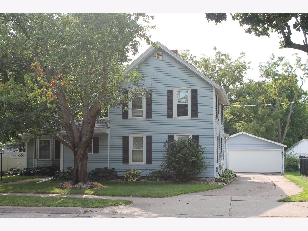  For Sale Geneseo Illinois, 235 Stewart Street