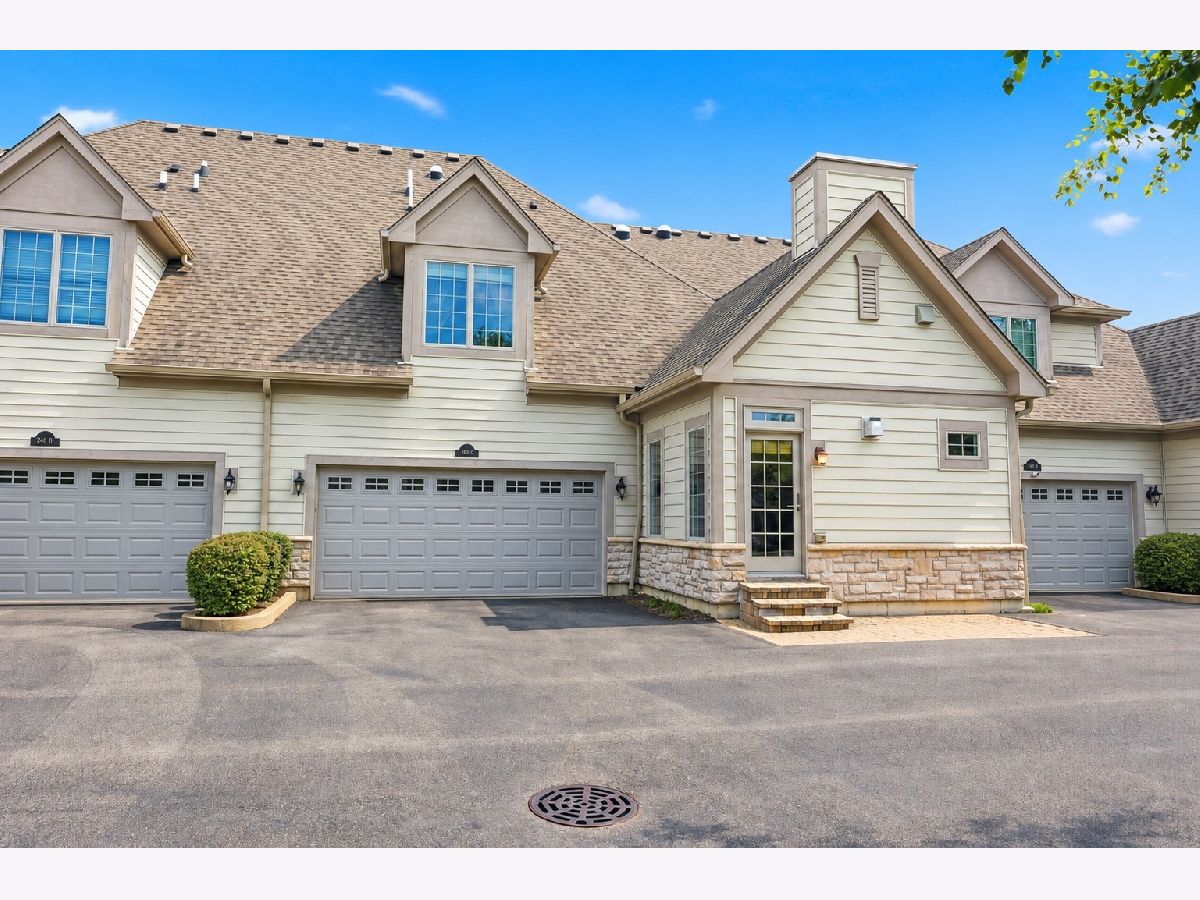  For Sale Wauconda Illinois, 240 Regency Court