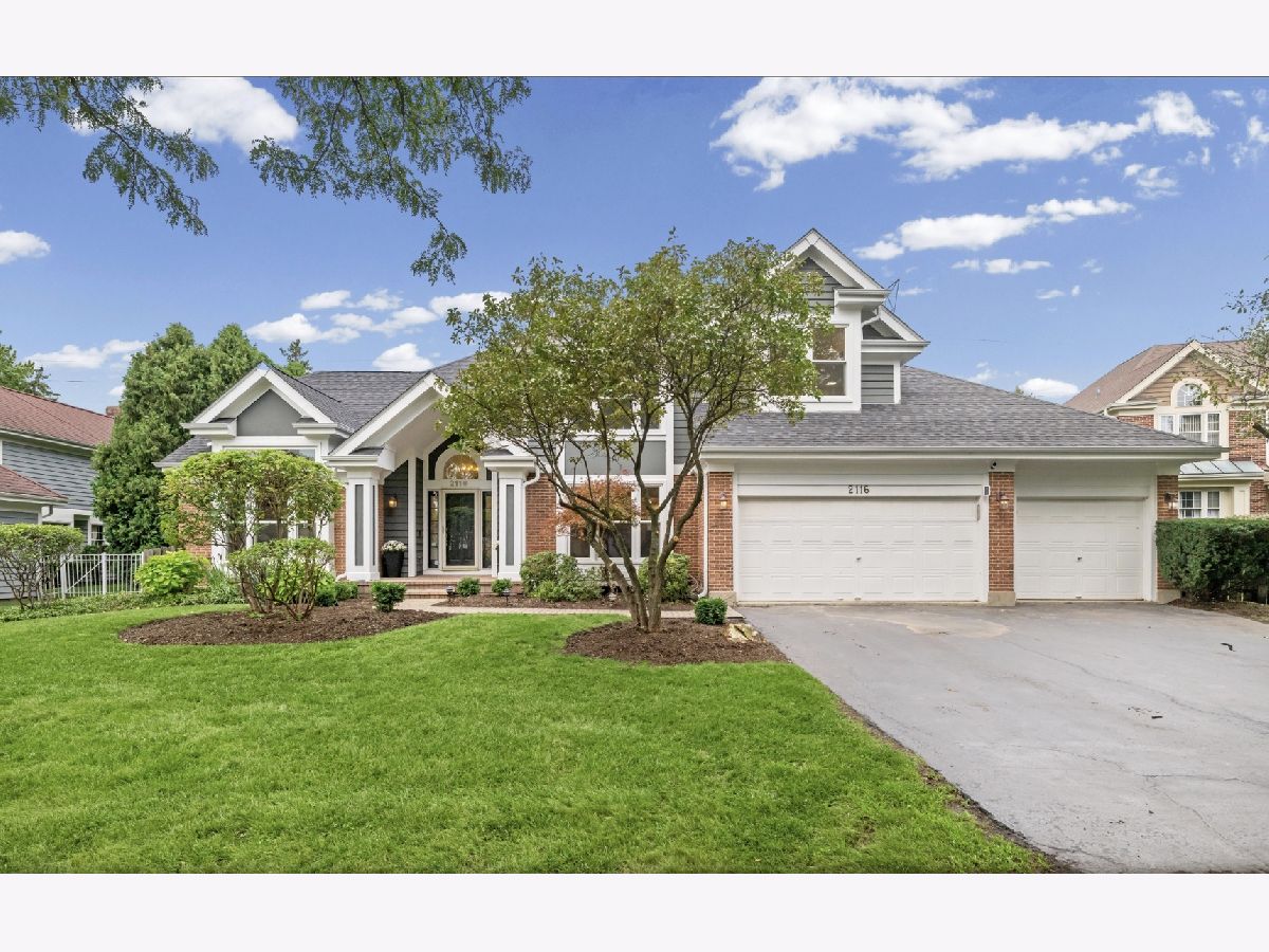 Homes For Sale Churchill Lane Buffalo Grove Illinois, 2116 Birchwood Lane
