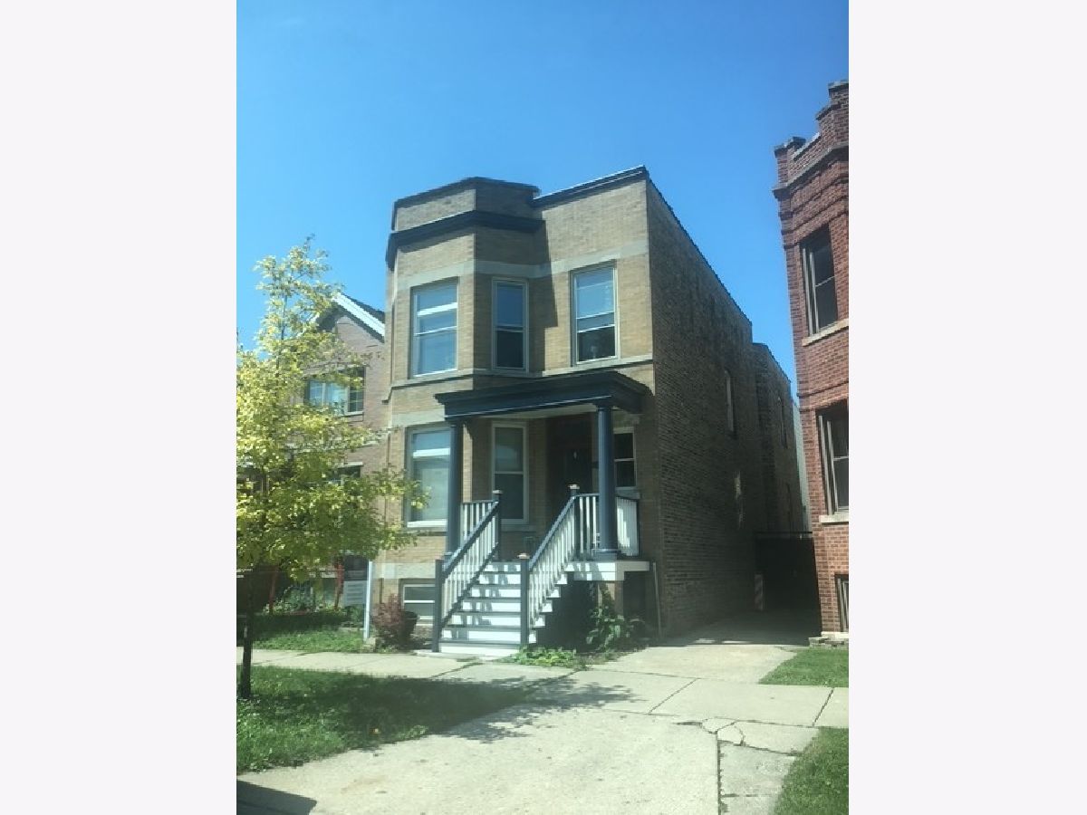  For Sale Chicago Illinois, 2428 Rockwell Street