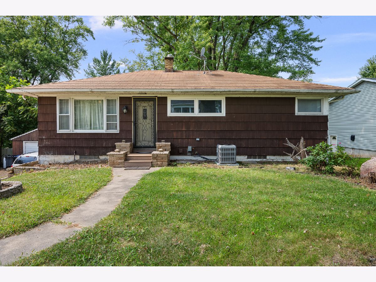 For Sale Milan Illinois, 8824 27th Street