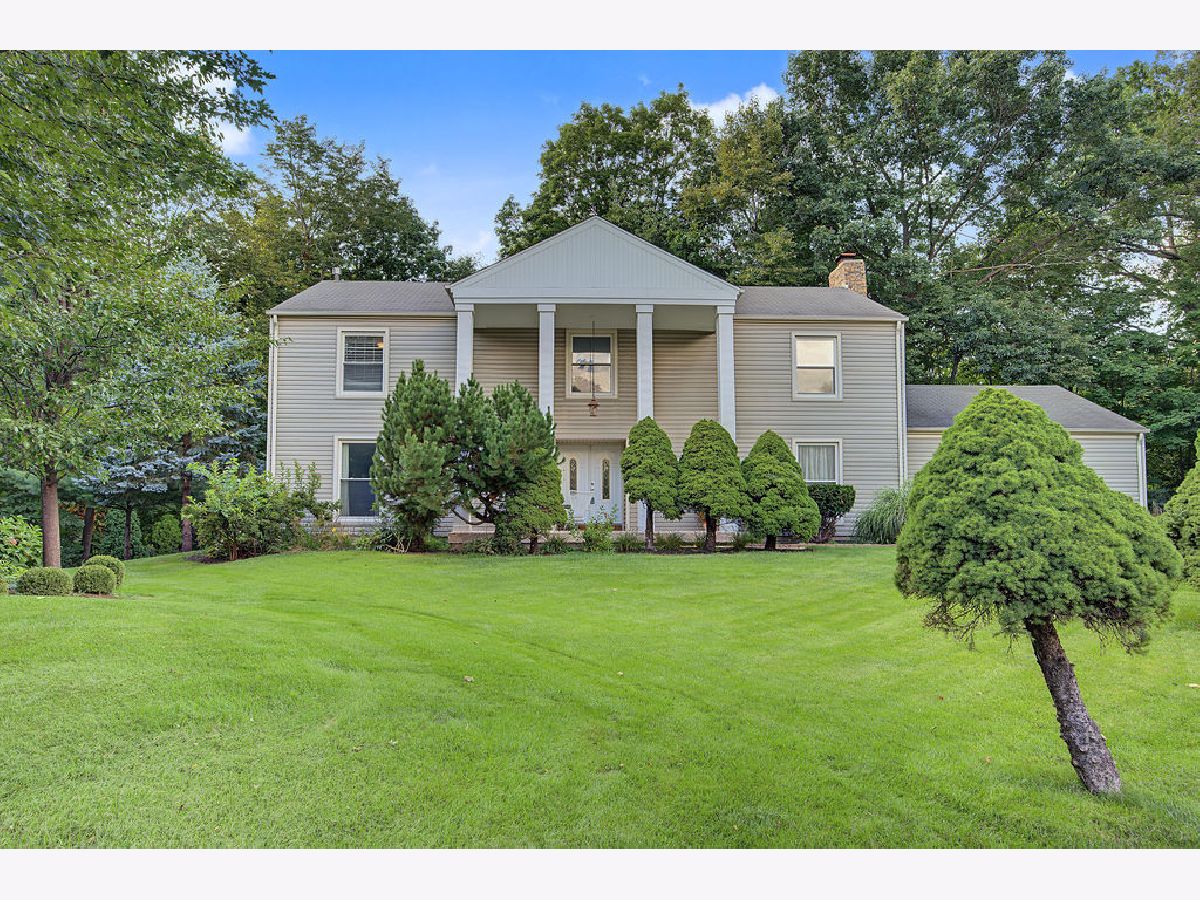 Homes For Sale Creekside Rolling Meadows Illinois, 6 Dogwood Road