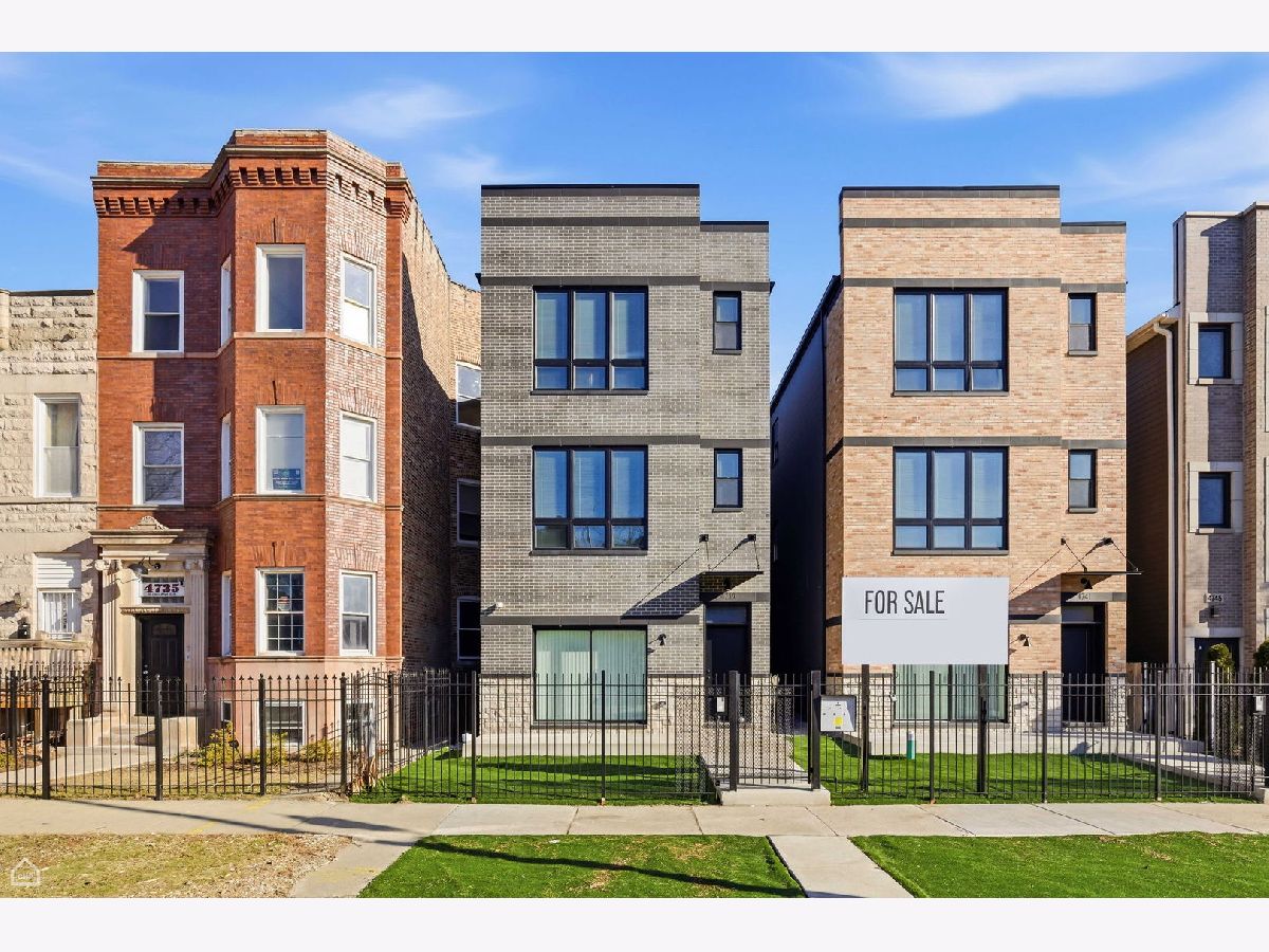  For Sale Chicago Illinois, 4741 Indiana Avenue