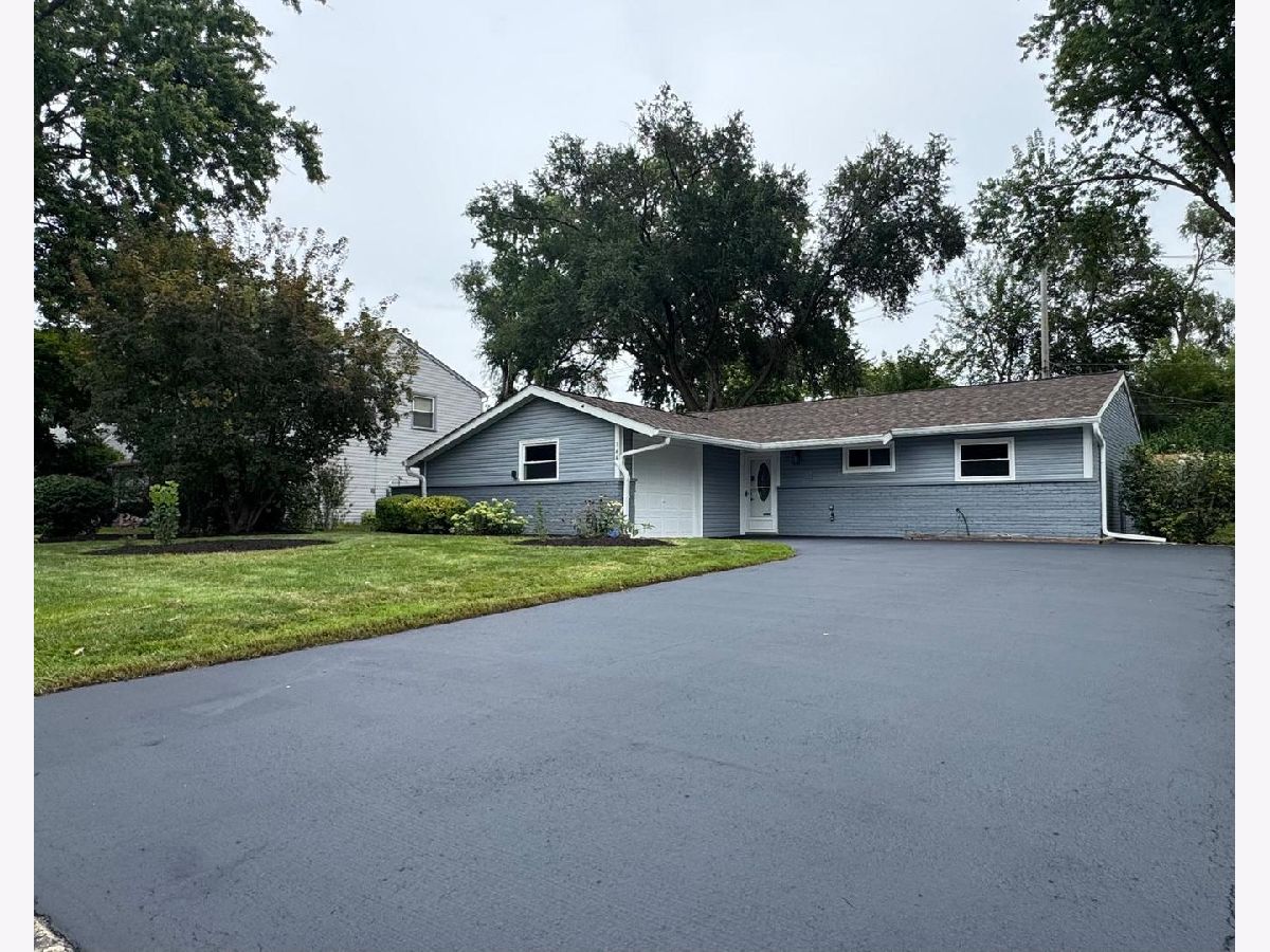  For Sale Bolingbrook Illinois, 144 Pinecrest Road