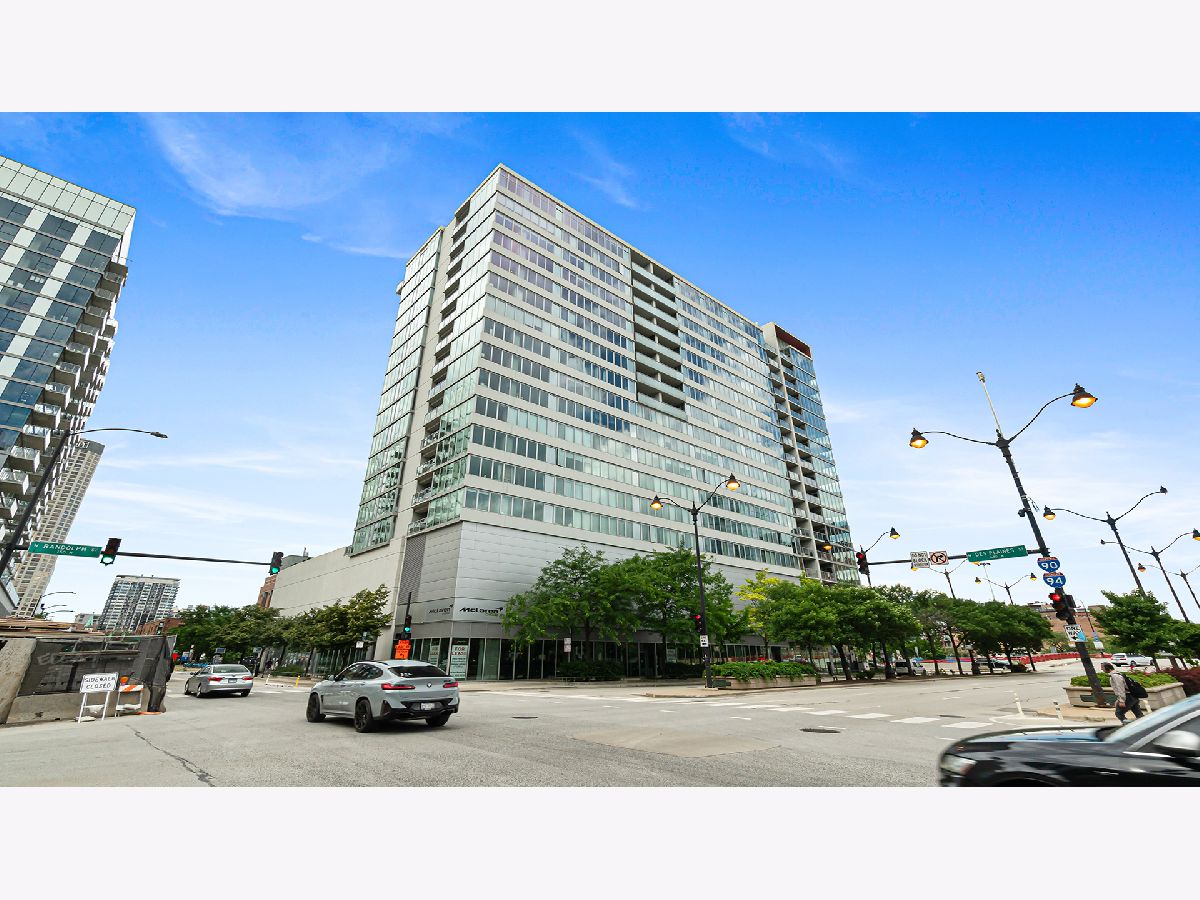  For Sale Chicago Illinois, 659 Randolph Street
