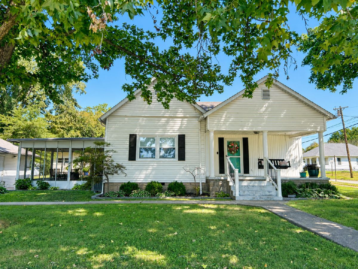  For Sale Carterville Illinois, 302 James Street