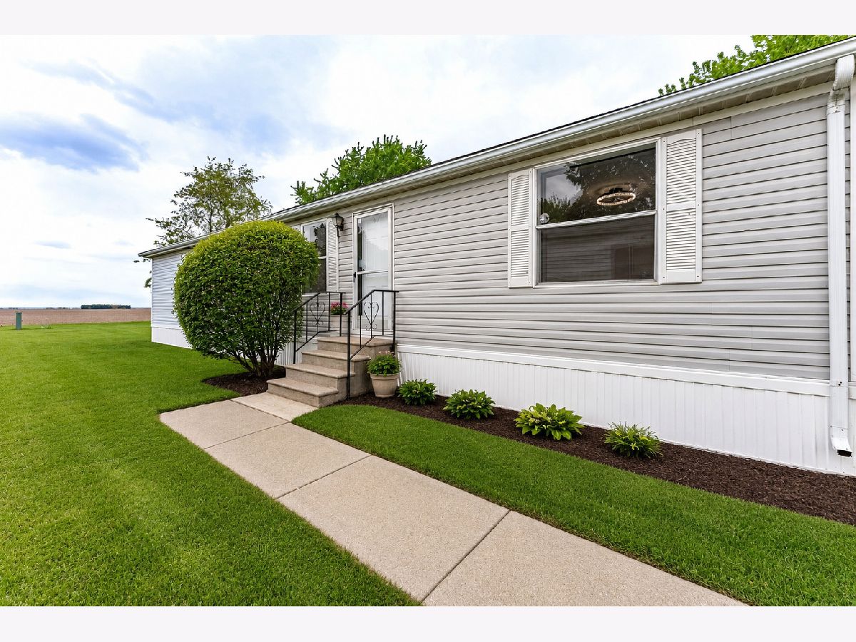  For Sale Sandwich Illinois, 25 Cedar Lane