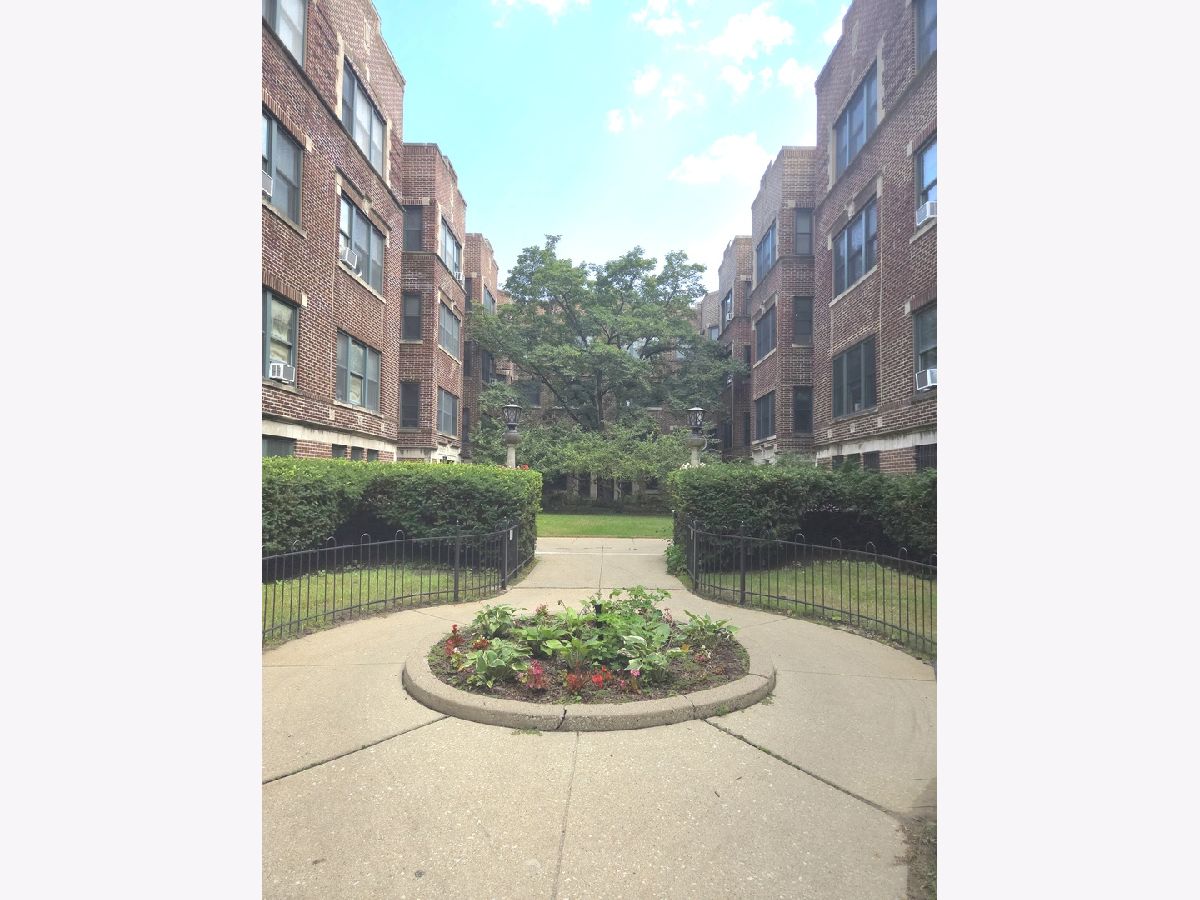  For Sale Chicago Illinois, 5551 Kimbark Avenue