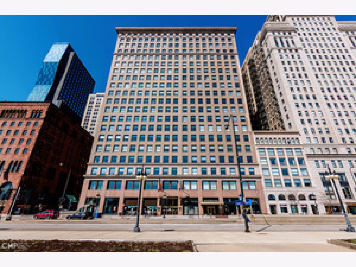  Rented Chicago Illinois, 330 Michigan