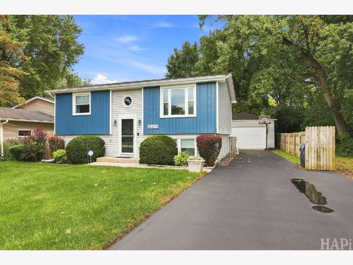  For Sale Beach Park Illinois, 38270 North Shore Avenue