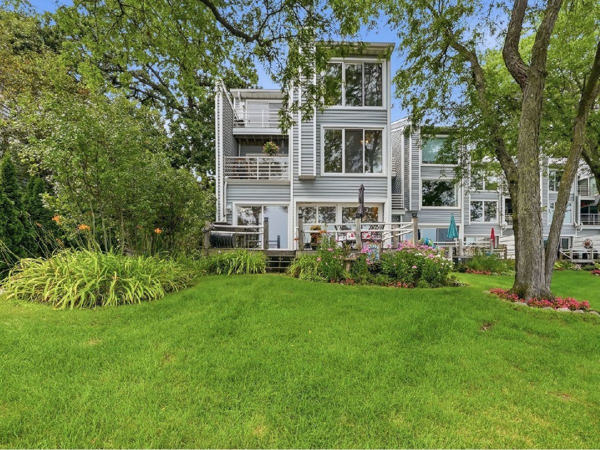  For Sale Mundelein Illinois, 26435 Ridge Court