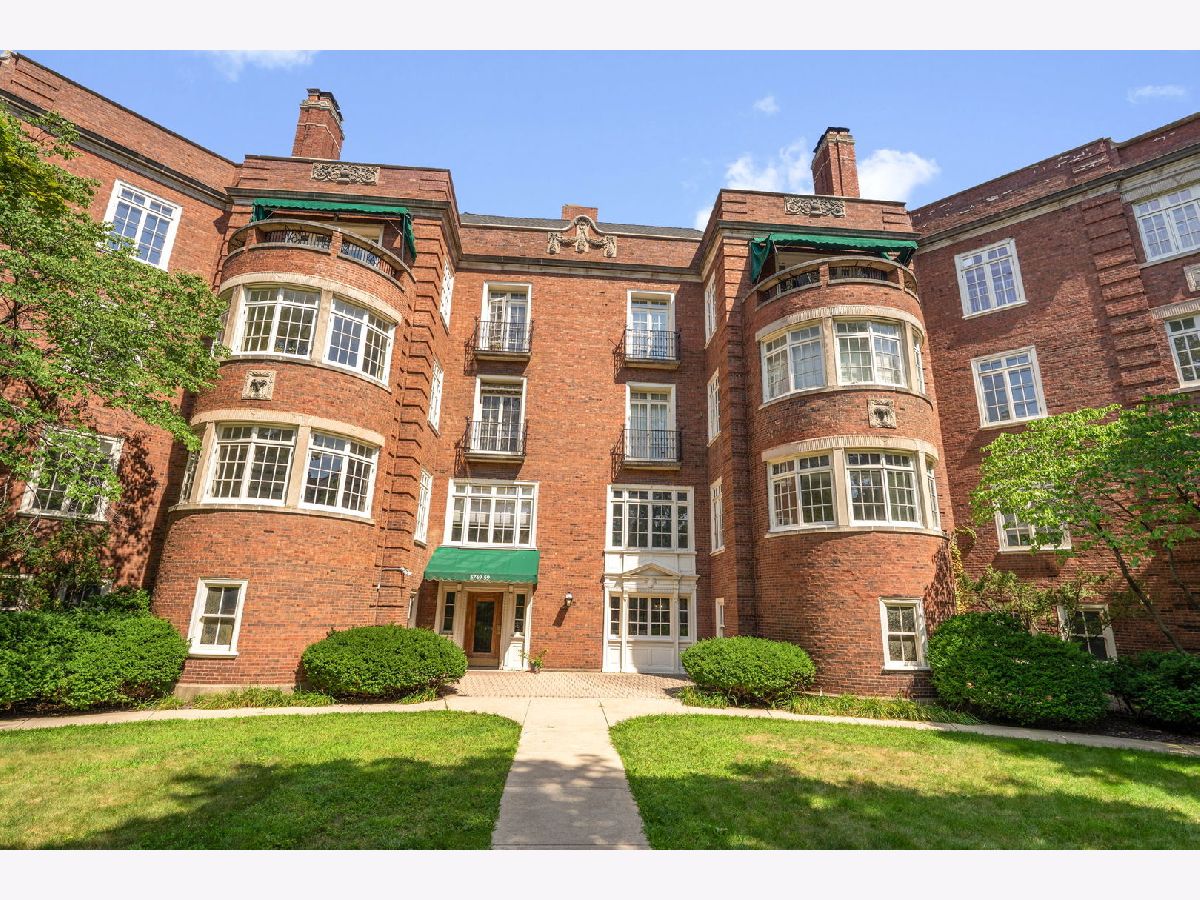  For Sale Chicago Illinois, 5757 Kenwood Avenue