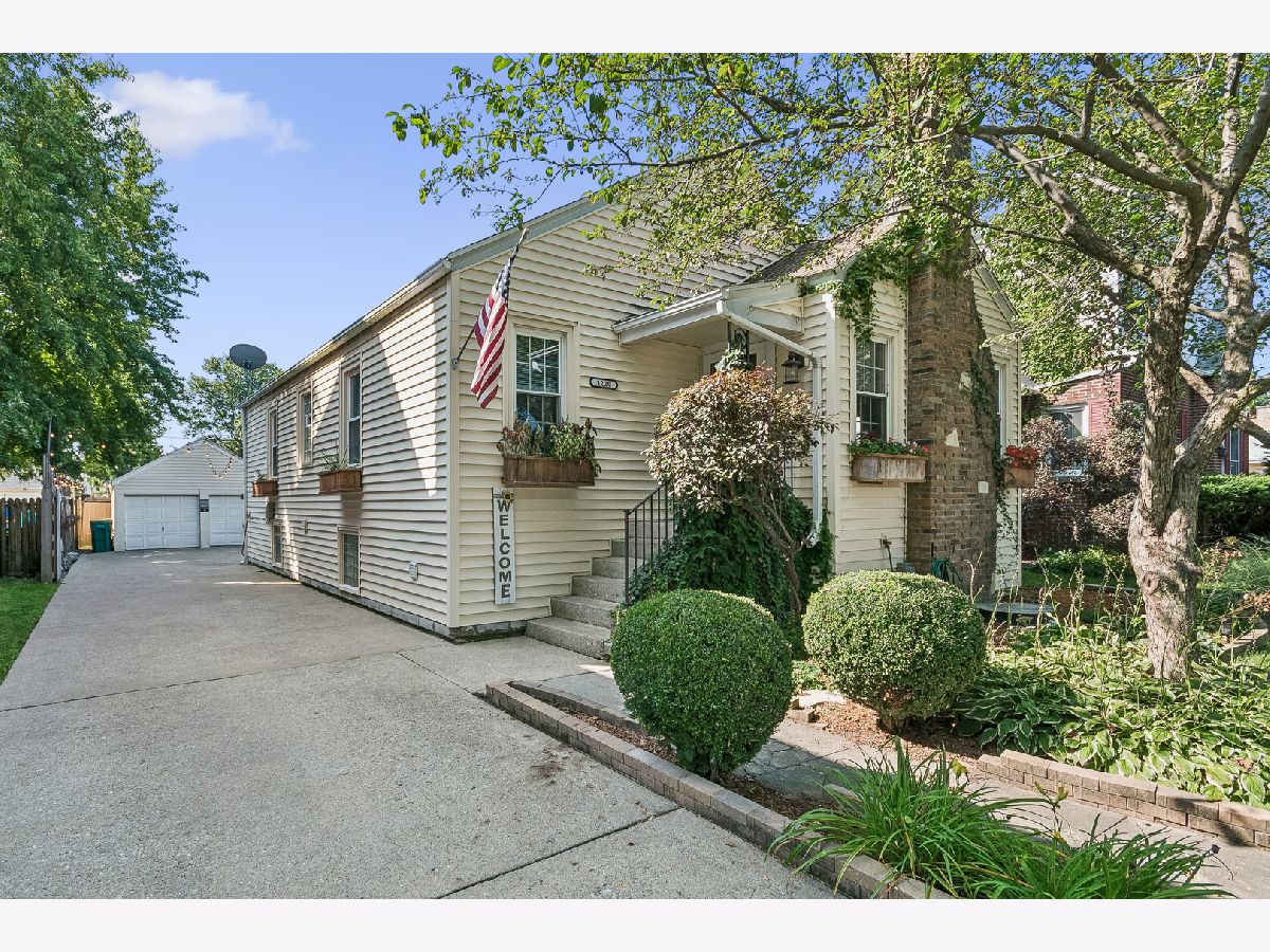  For Sale Joliet Illinois, 1220 Kenmore Avenue