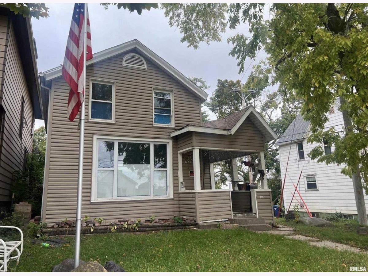  For Sale Clinton Iowa, 714 5th Street