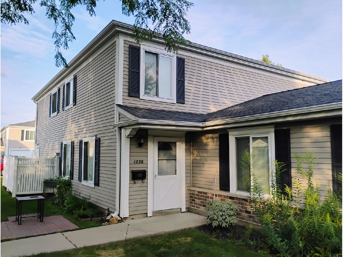  For Rent Prospect Heights Illinois, 1226 Cove