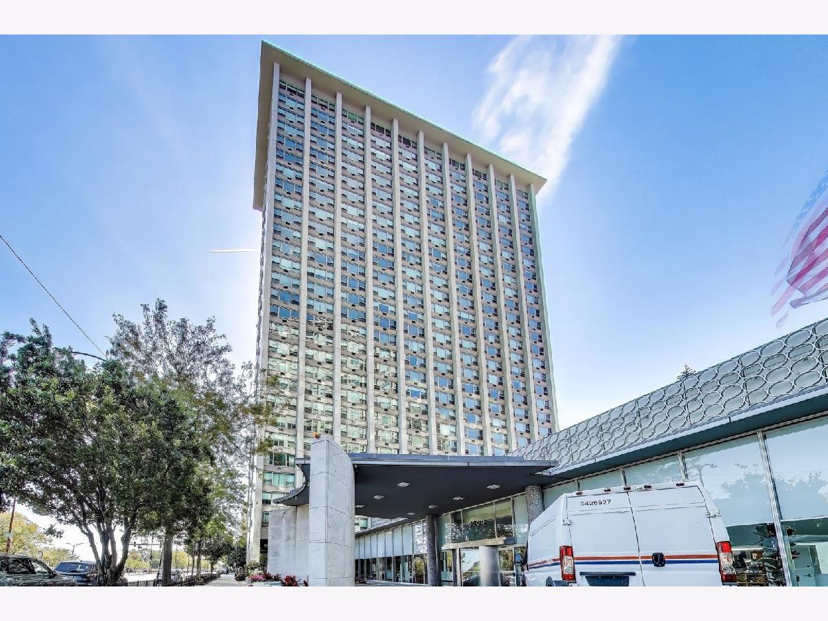  For Sale Chicago Illinois, 3600 Lake Shore Drive