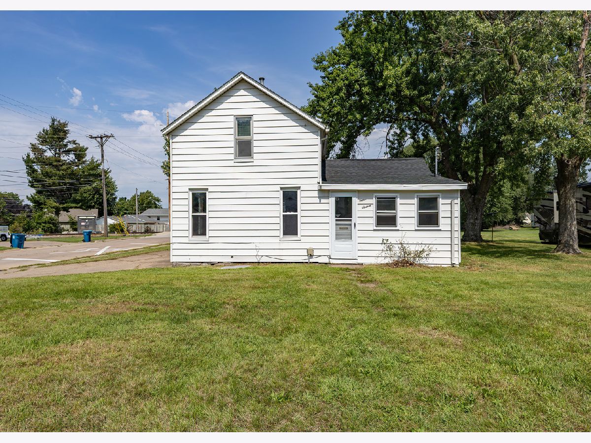  For Sale Camanche Iowa, 1216 4th Street