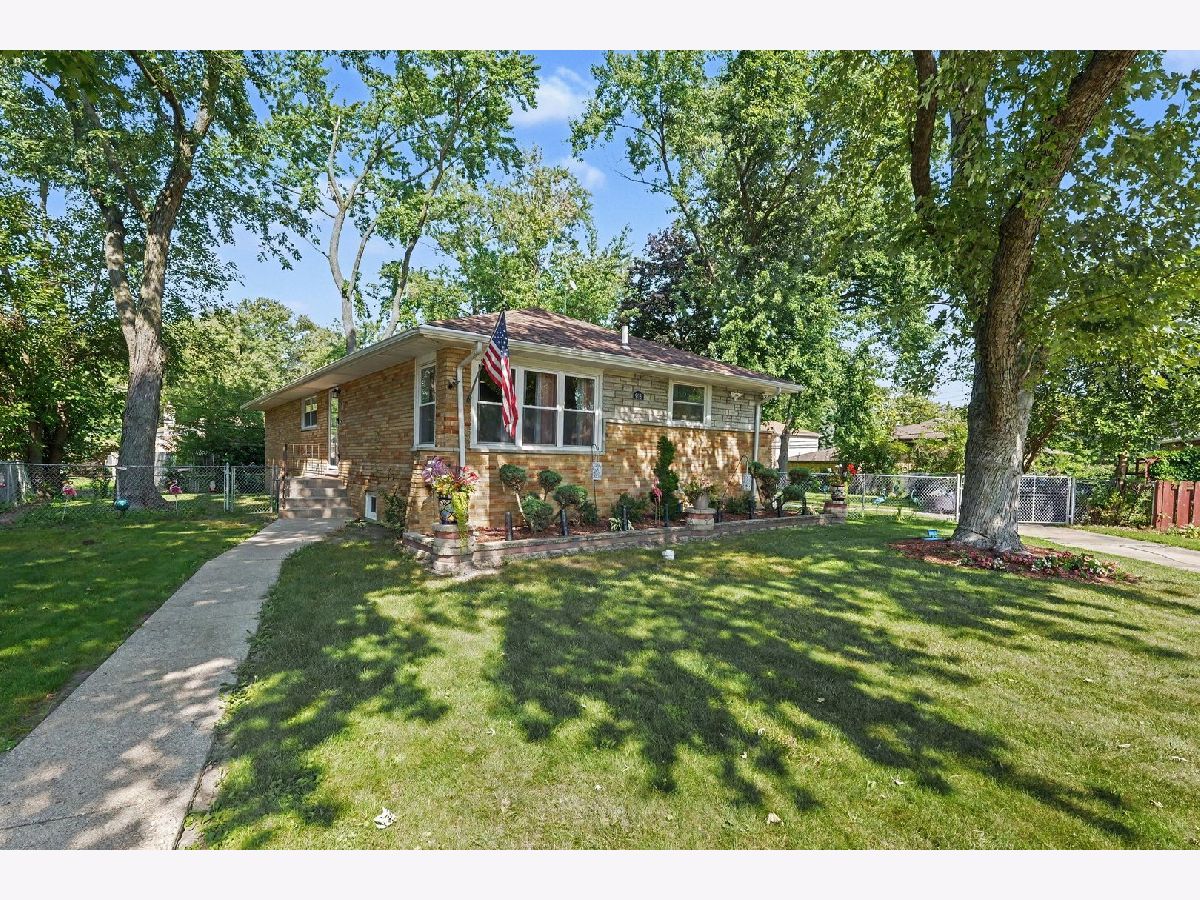  For Sale South Holland Illinois, 908 159th Place