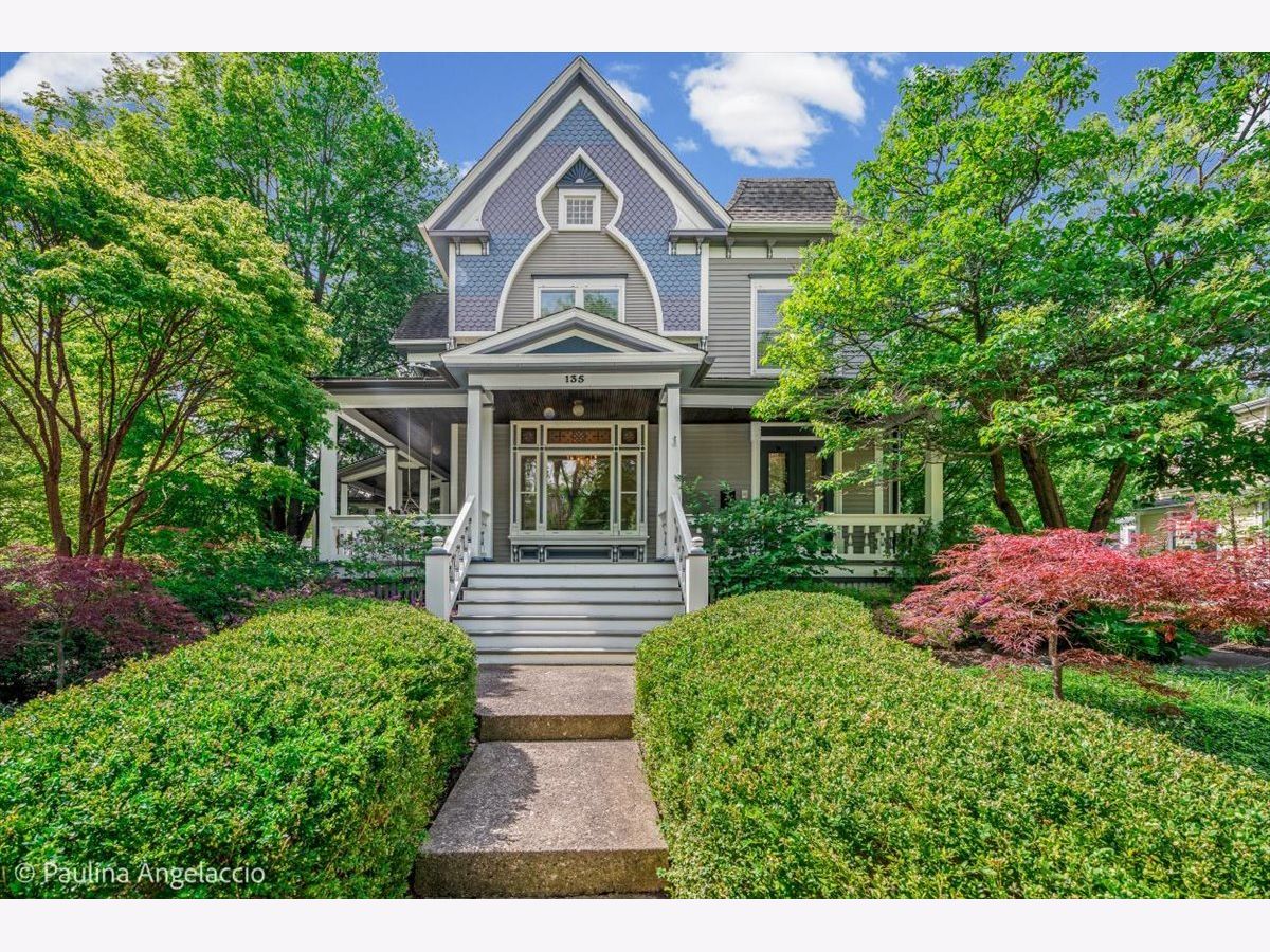  For Sale Barrington Illinois, 135 Lake Street