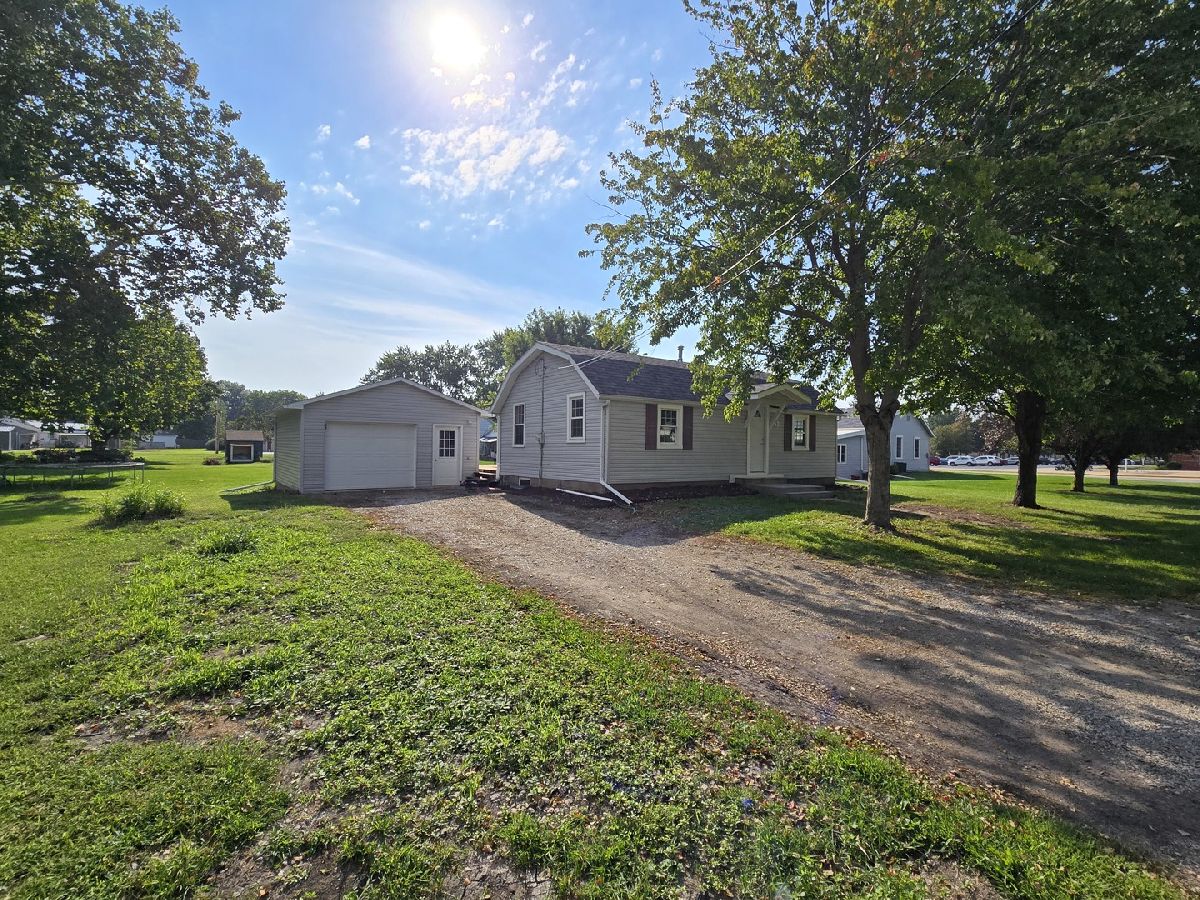  For Sale Aledo Illinois, 506 10th Avenue