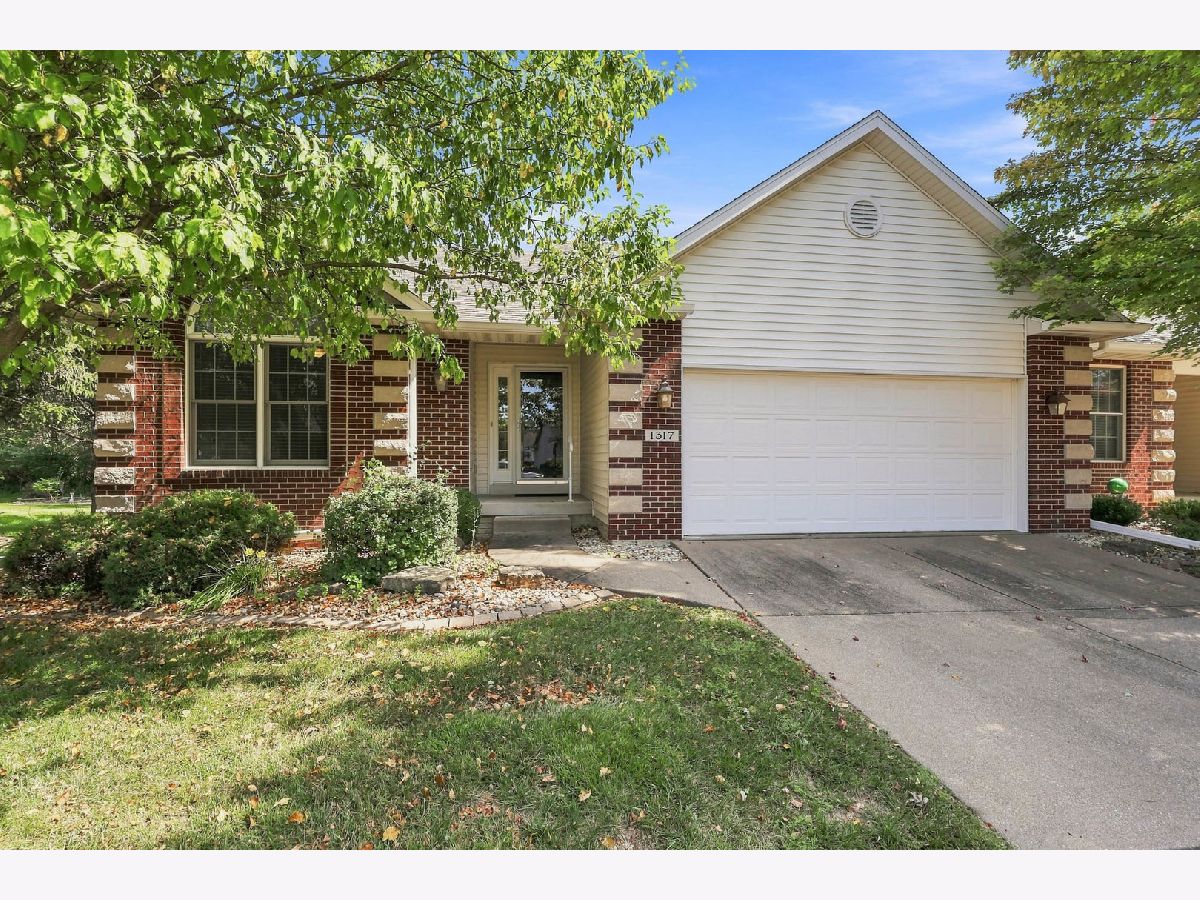  For Sale Silvis Illinois, 1317 33rd Ave. Circle