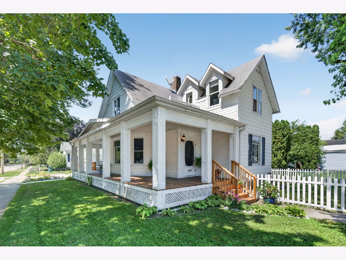  For Sale Seneca Illinois, 105 N Main Street