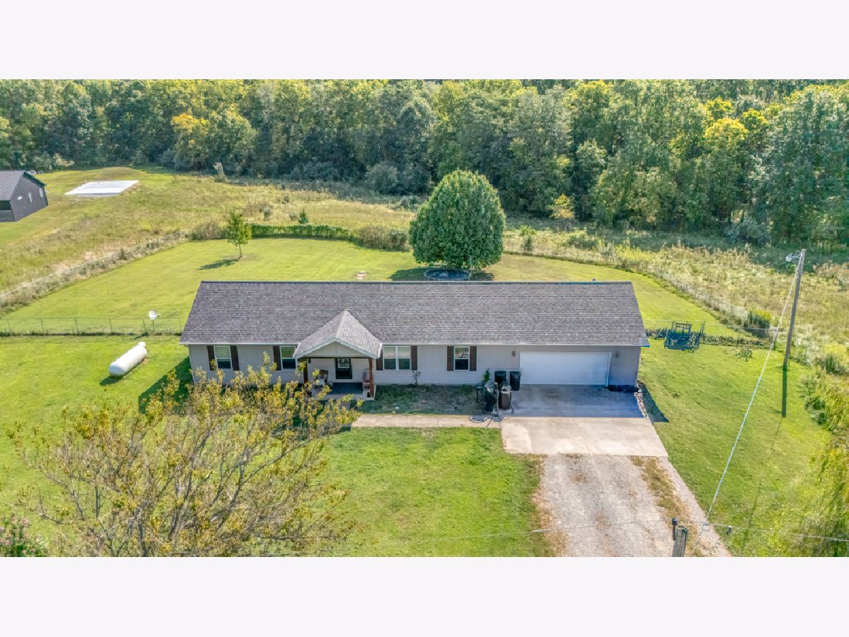  For Sale Woodlawn Illinois, 15644 Sunfish Lane