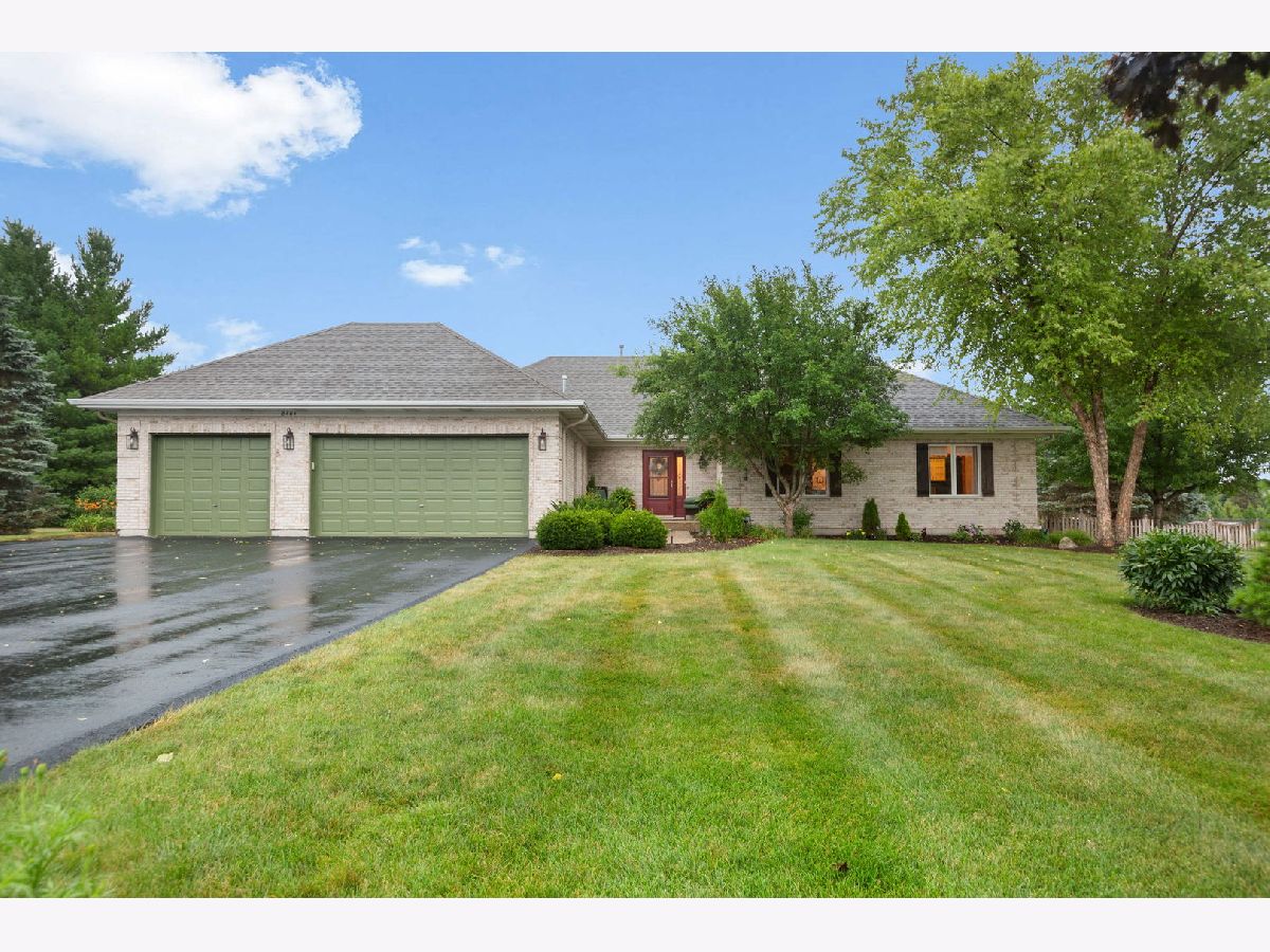  For Sale Spring Grove Illinois, 8404 Squirrel Drive