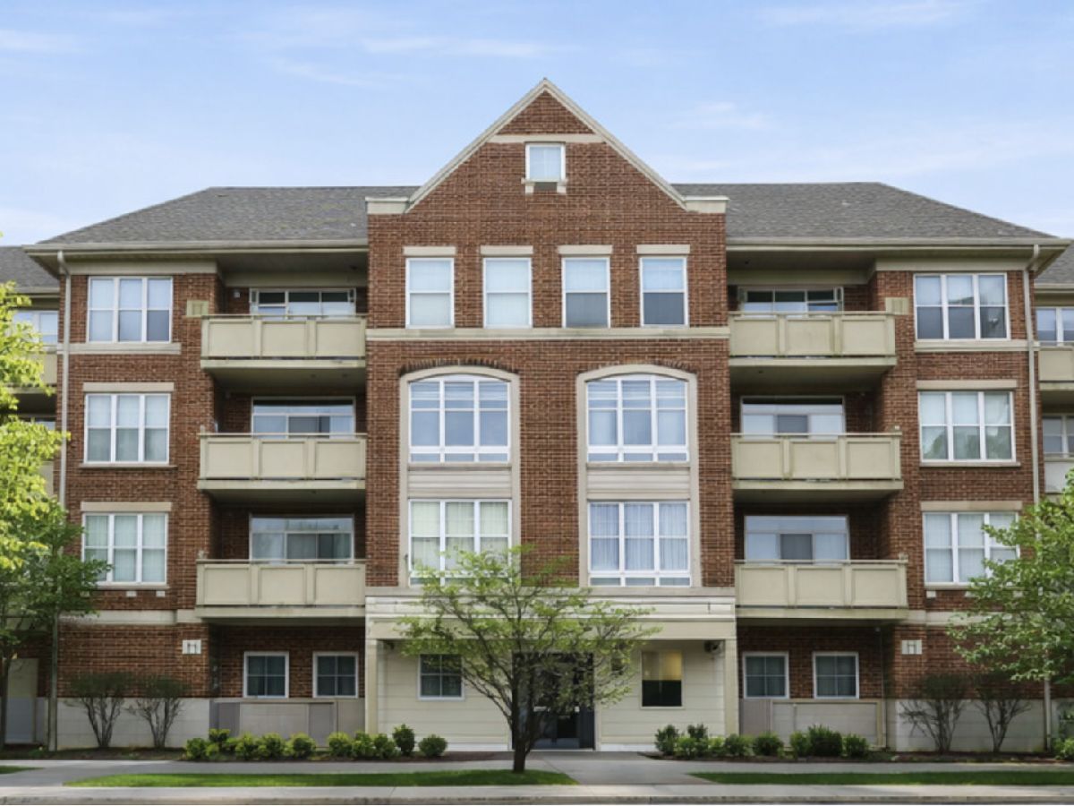  For Sale Palatine Illinois, 77 Quentin Road