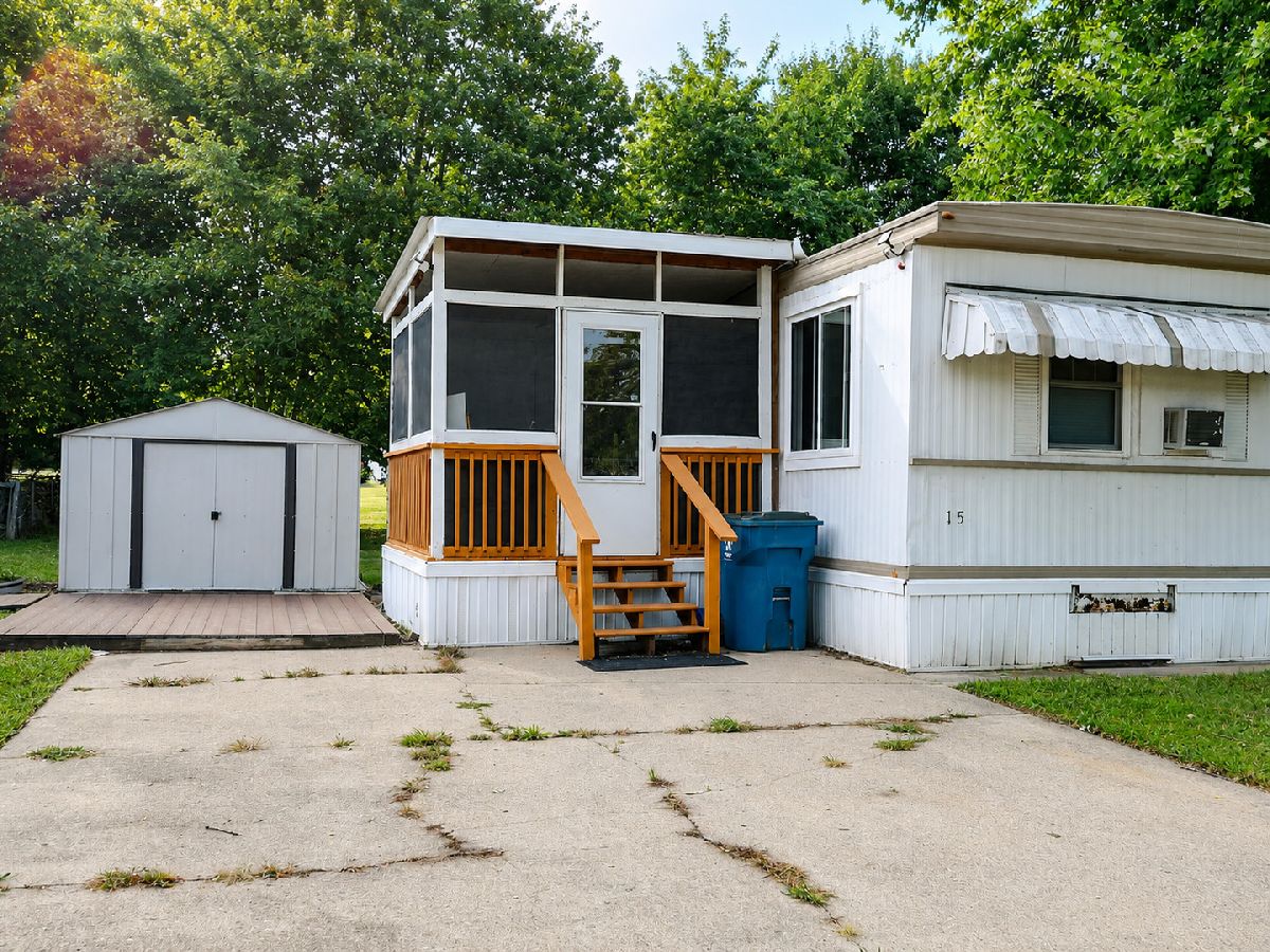  For Sale Bloomington Illinois, 15 Cornflower Ln