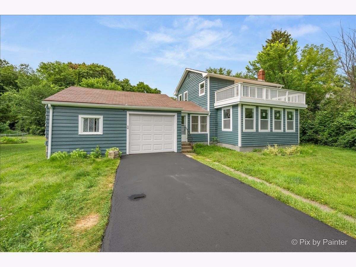  For Sale Mchenry Illinois, 2608 Kashmiri Avenue