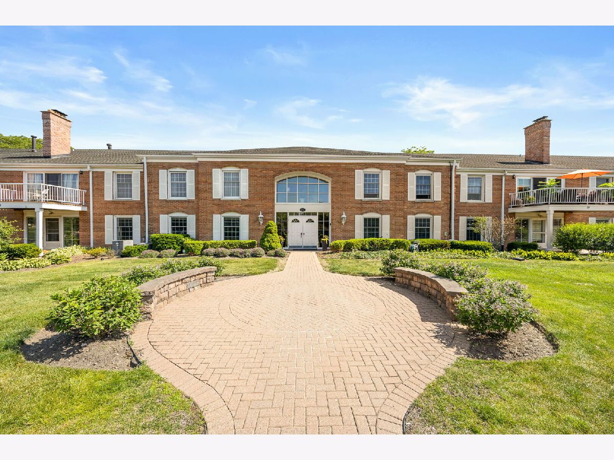  For Sale Burr Ridge Illinois, 124 Carriage Way Drive