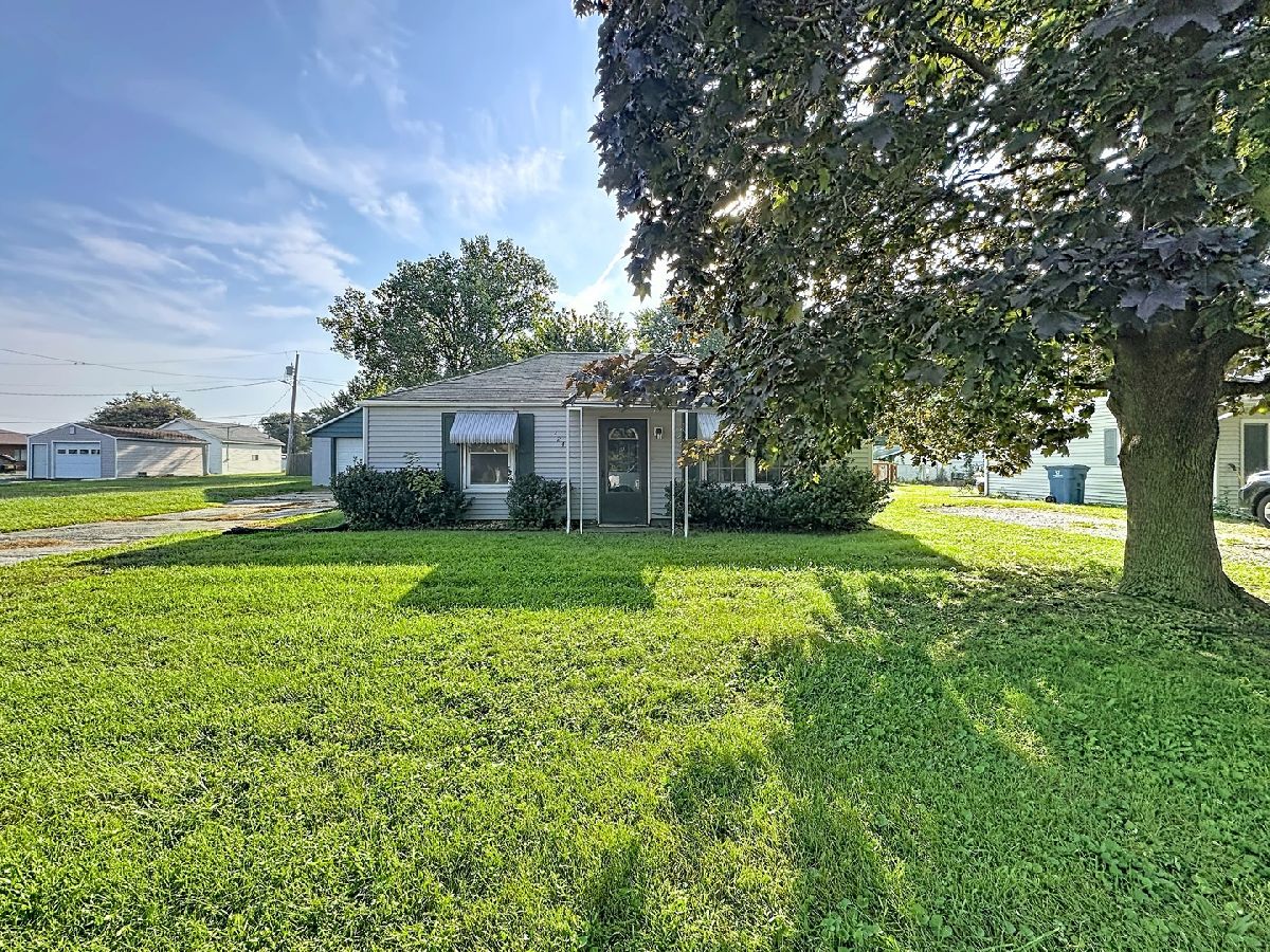 Homes For Sale Sunrise East Moline Illinois, 4244 9th Street