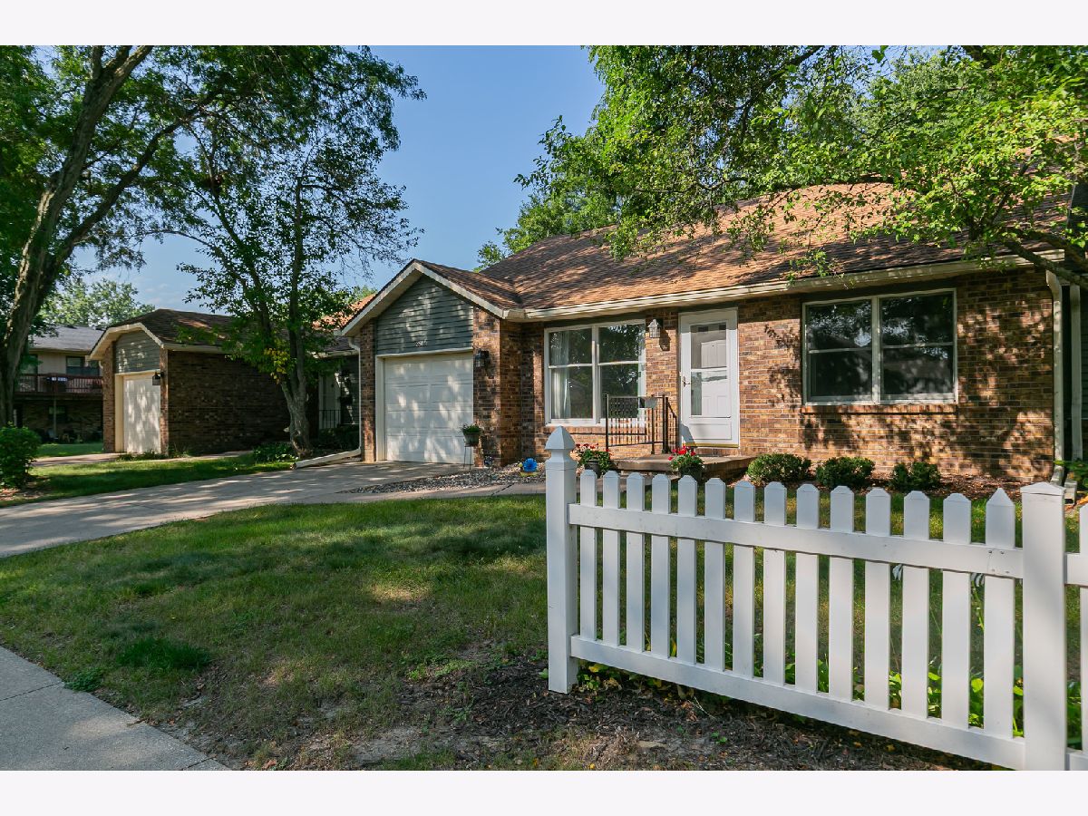 Condos & Townhomes For Sale Millerbrook Condos Moline Illinois, 2917 4th Street