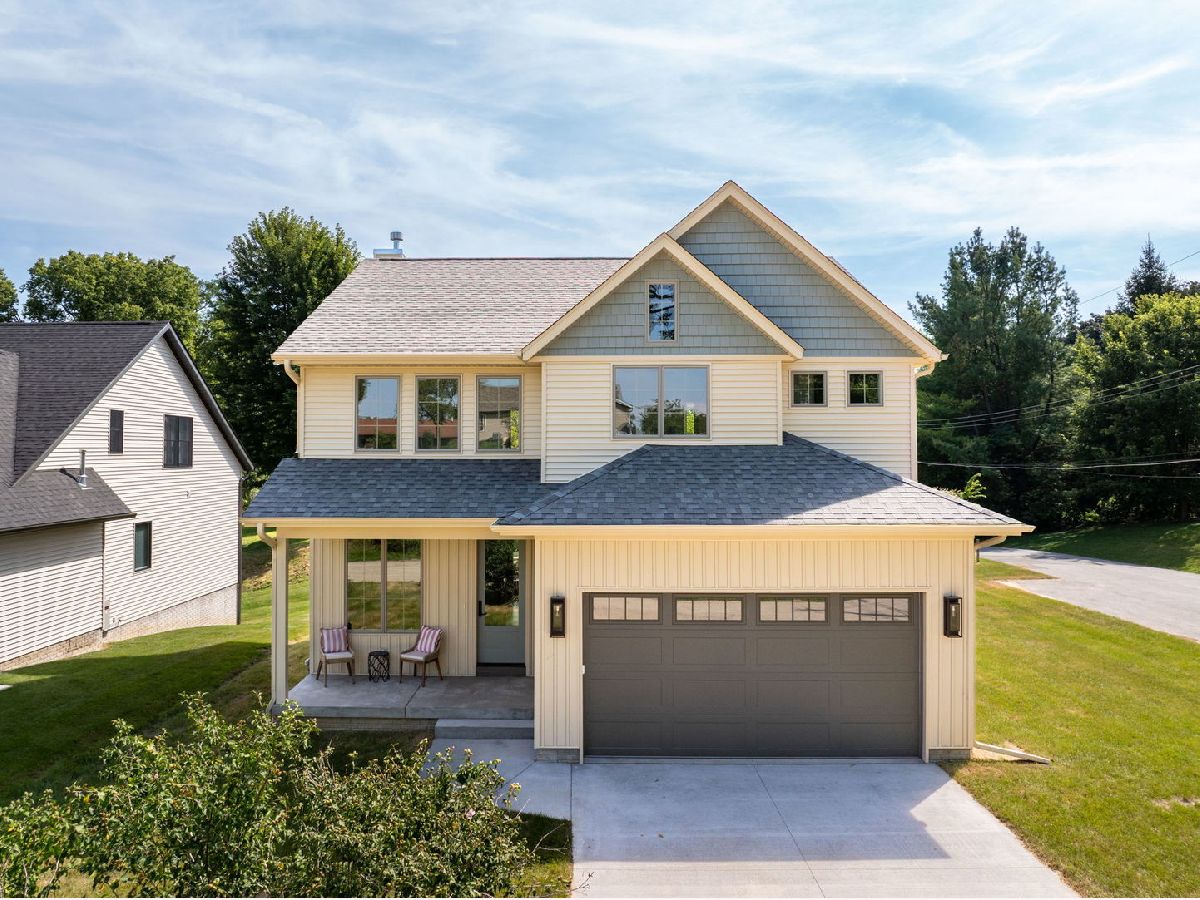  For Sale Leclaire Iowa, 326 Dodge Street