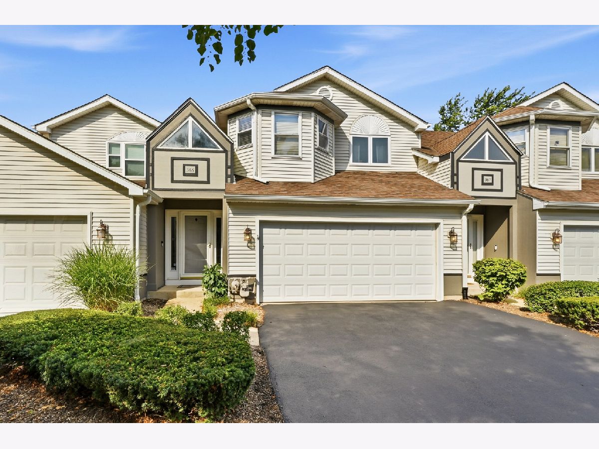  For Sale Bolingbrook Illinois, 365 Inner Circle Drive