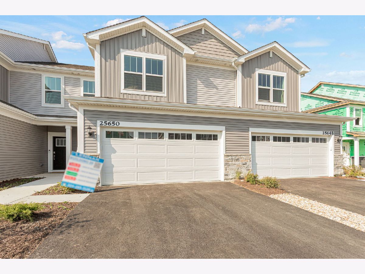 For Rent Plainfield Illinois, 25650 Wakefield