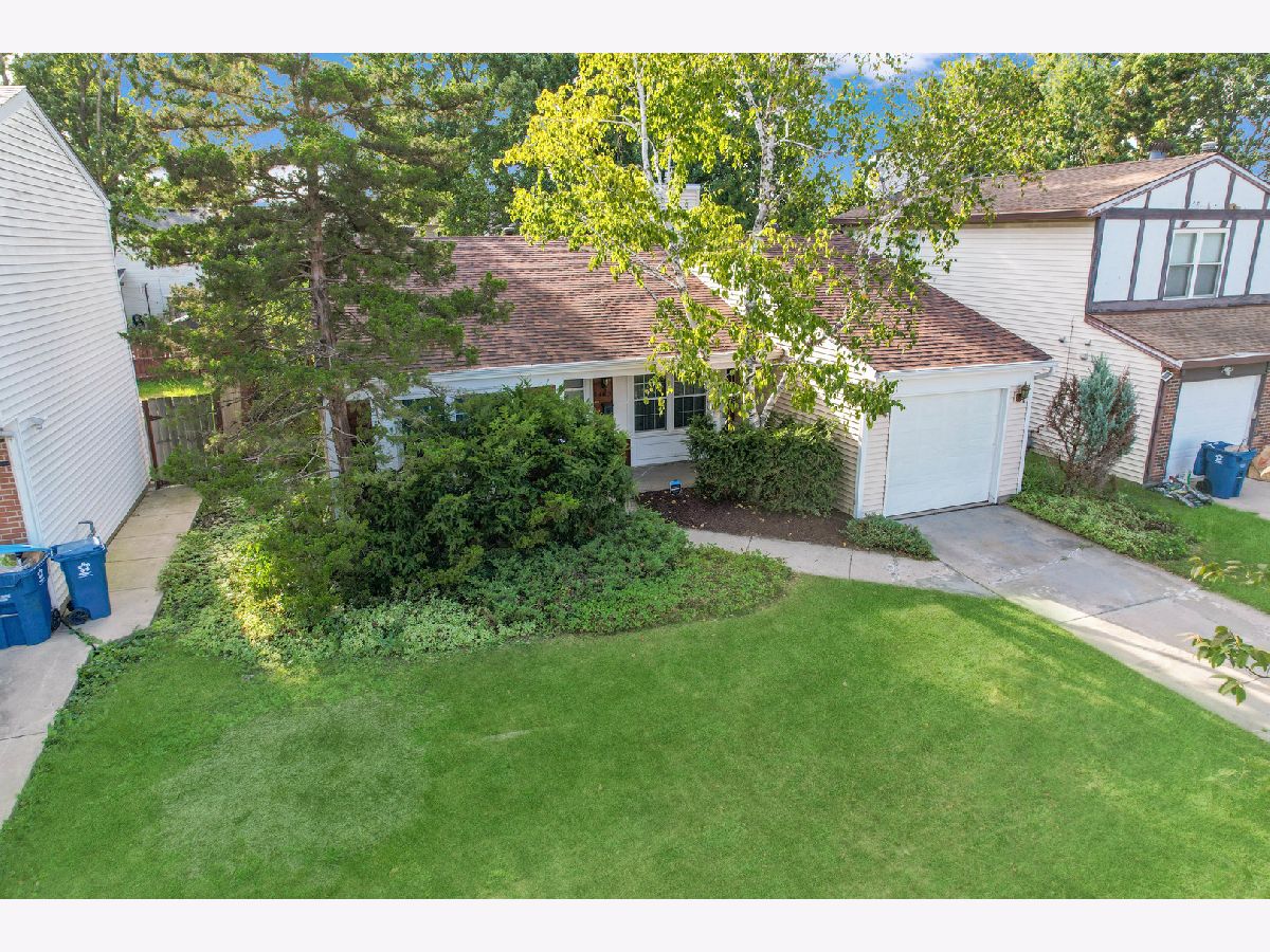Townhomes & Condos & Homes For Sale Fox Croft Aurora Illinois, 1460 Walden Circle