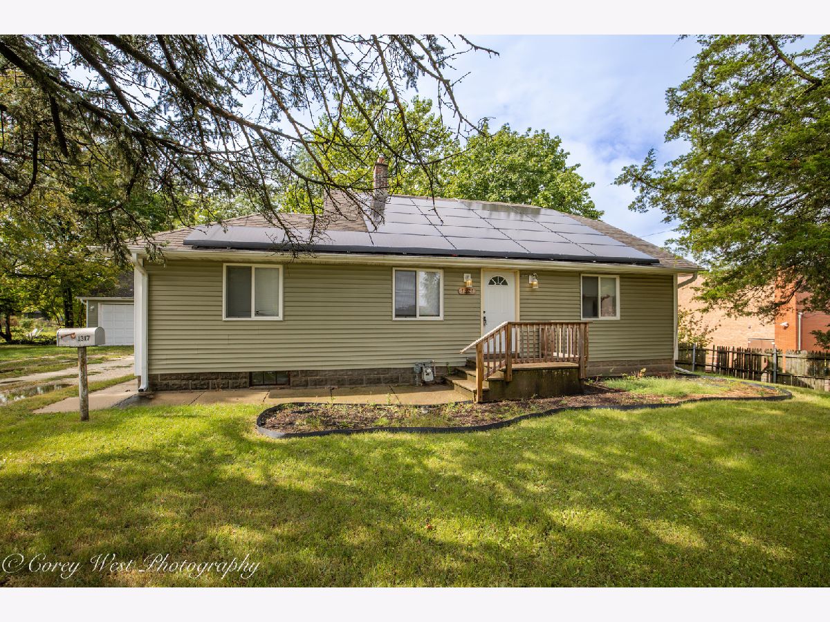  For Sale Dekalb Illinois, 1321 Oakwood Avenue