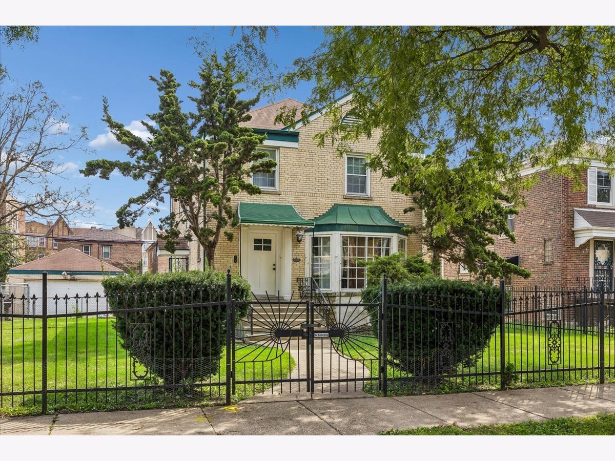  For Sale Chicago Illinois, 9117 Justine Street